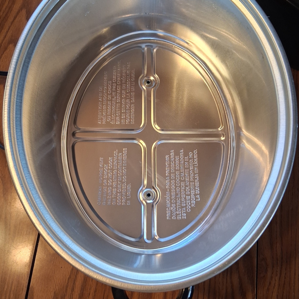 Red Slow Cooker - Picture 7 of 9